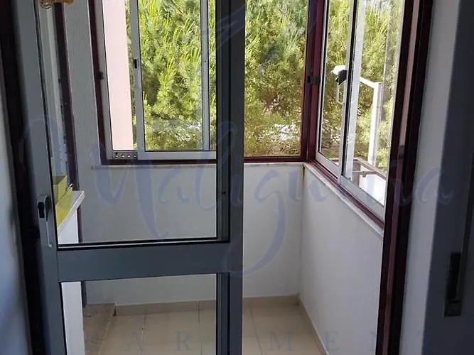 Apartament Maligueira