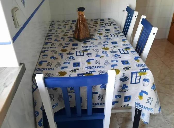 شقة Maligueira ليريا